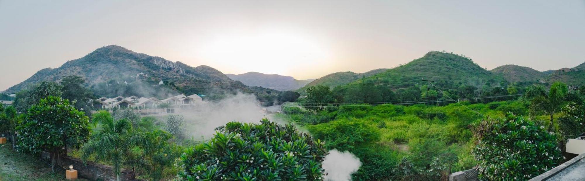 Udai Nature Valley Resort - A Peace Full Farmhouse Resort אודייפור מראה חיצוני תמונה
