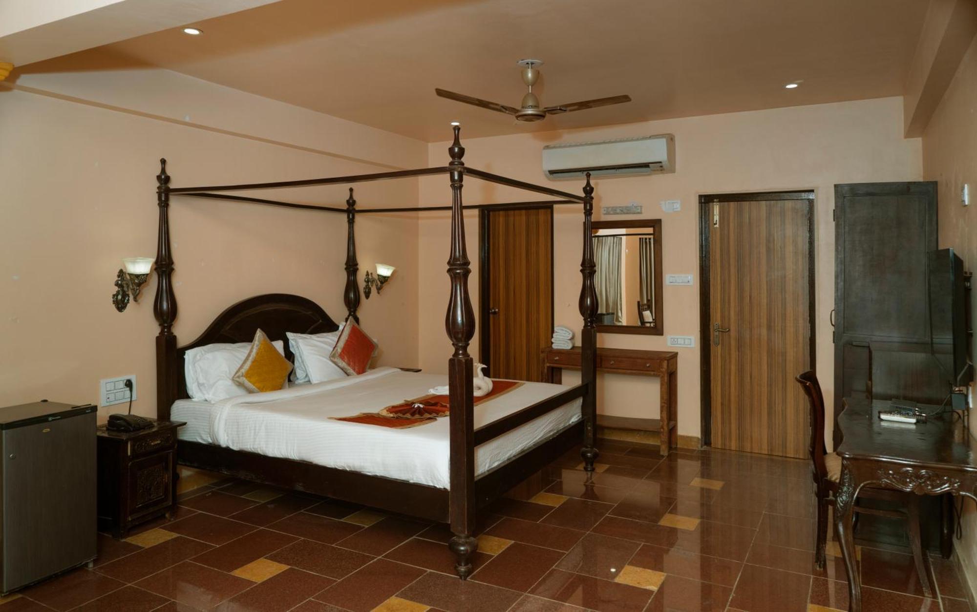 Udai Nature Valley Resort - A Peace Full Farmhouse Resort אודייפור מראה חיצוני תמונה
