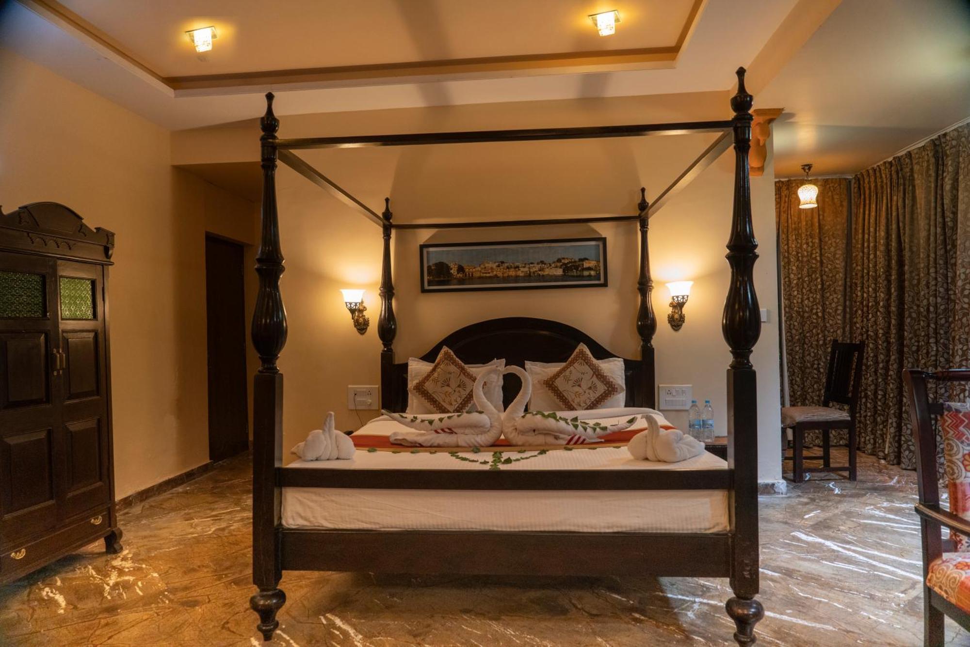 Udai Nature Valley Resort - A Peace Full Farmhouse Resort אודייפור מראה חיצוני תמונה