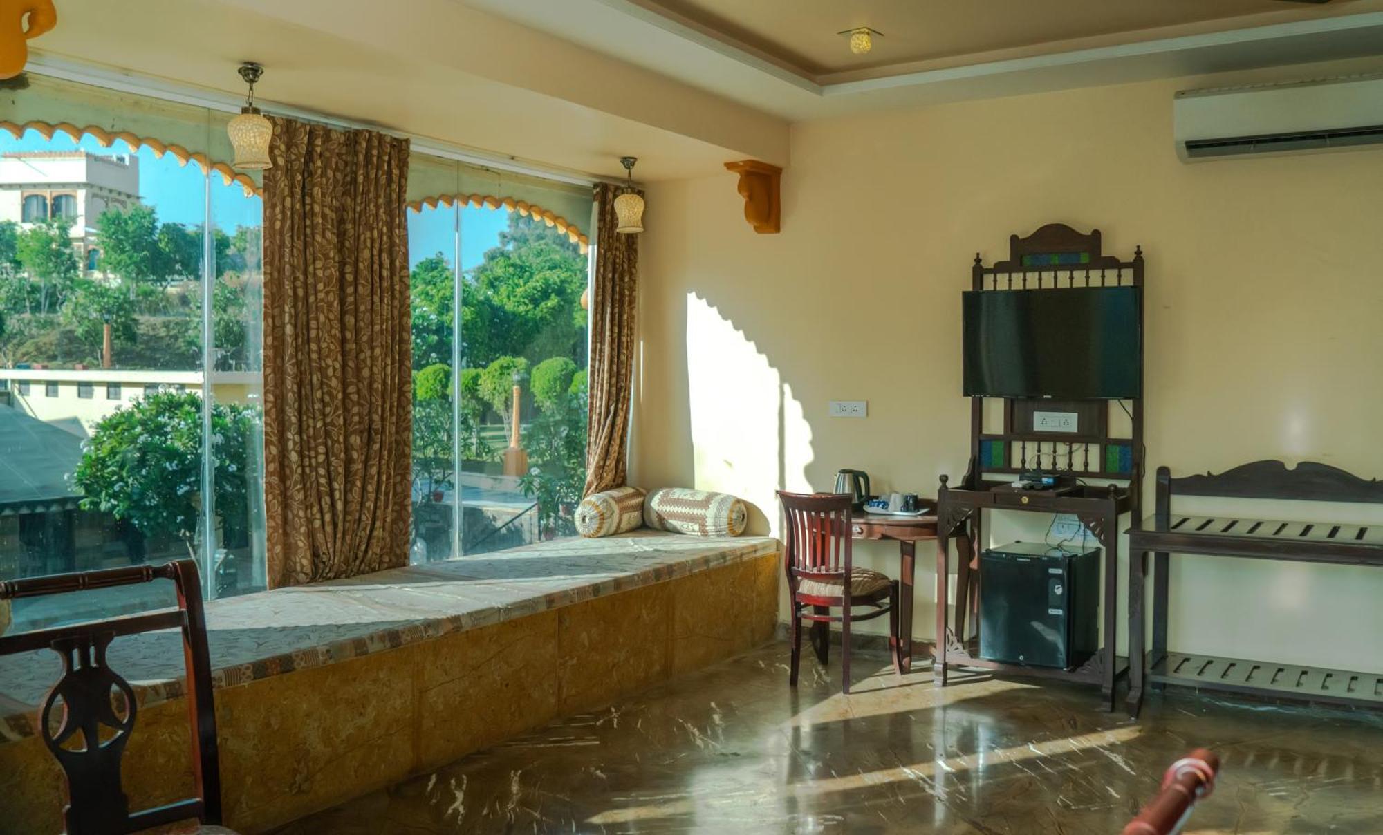 Udai Nature Valley Resort - A Peace Full Farmhouse Resort אודייפור מראה חיצוני תמונה